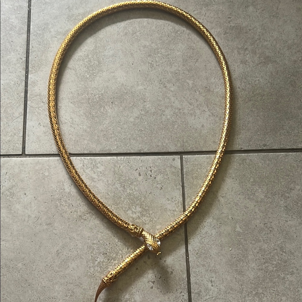 Elegant Gold Snake Belt